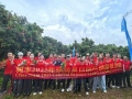 昶豐周末辦公室人員出動， 現(xiàn)摘現(xiàn)吃桂味荔枝， 解鎖夏日團建快樂！